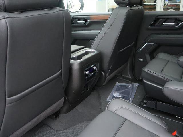 New 2026 GMC Yukon XL Denali w/ Sun & Power Step Package AWD/4WD image 11
