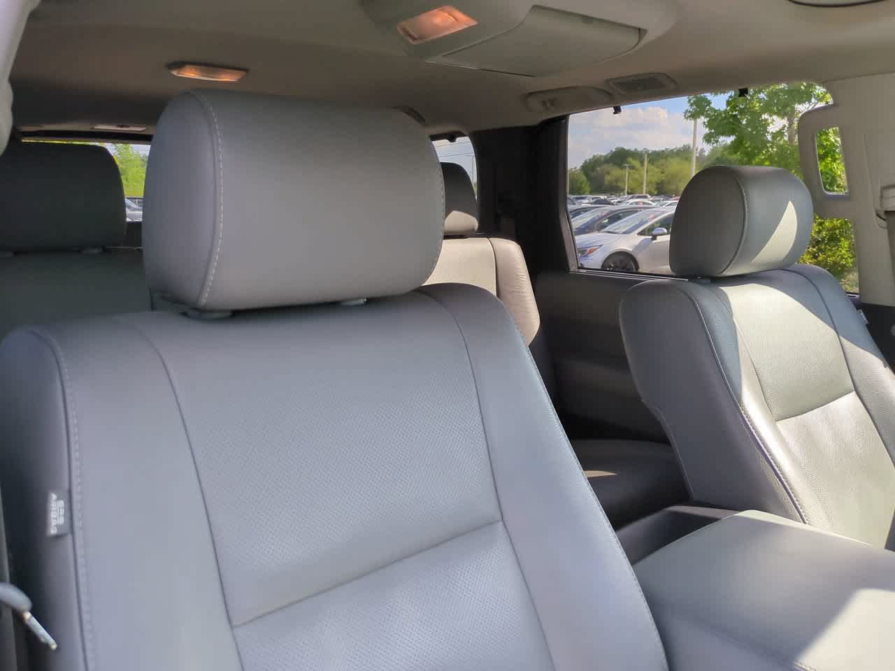 Used 2018 Toyota Sequoia Platinum AWD/4WD image 7