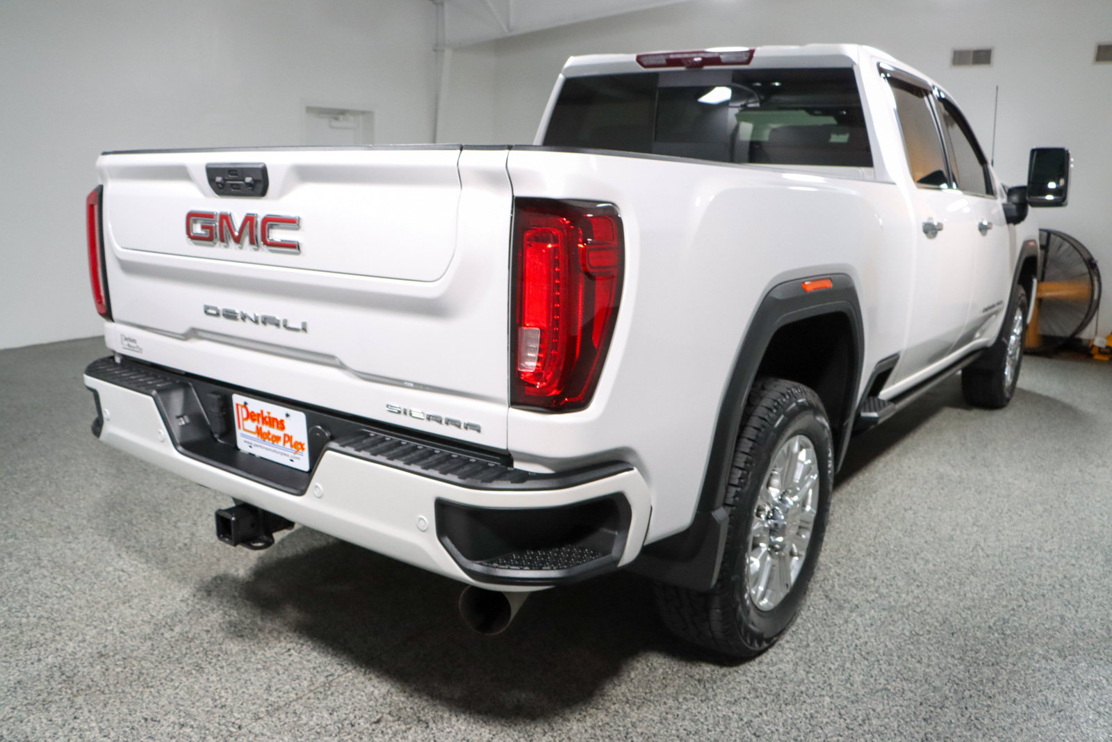Used 2021 GMC Sierra 2500 Denali w/ Denali Ultimate Package AWD/4WD image 7