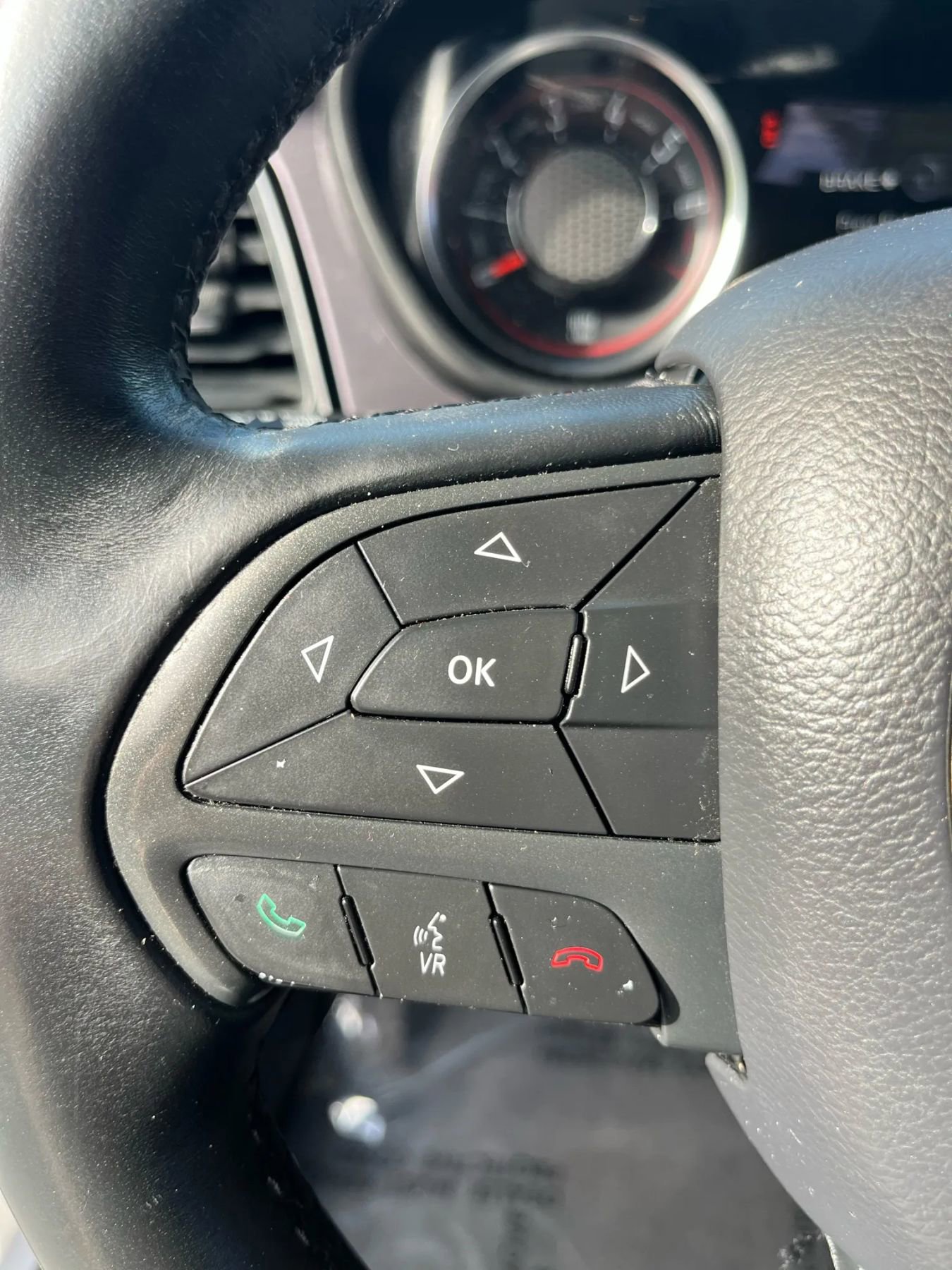 Used 2017 Dodge Challenger SXT RWD image 18