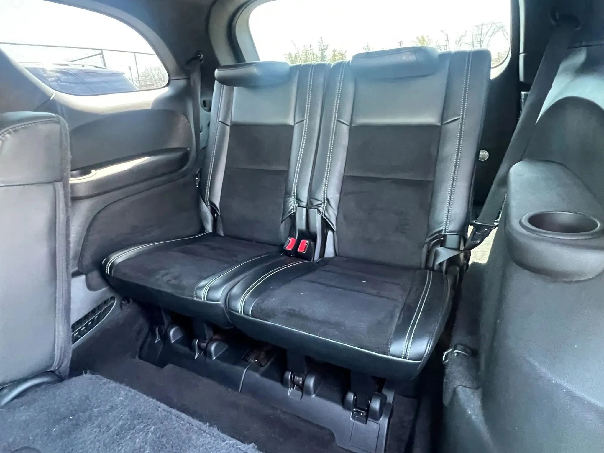 Used 2015 Dodge Durango SXT w/ Blacktop Package AWD/4WD image 30