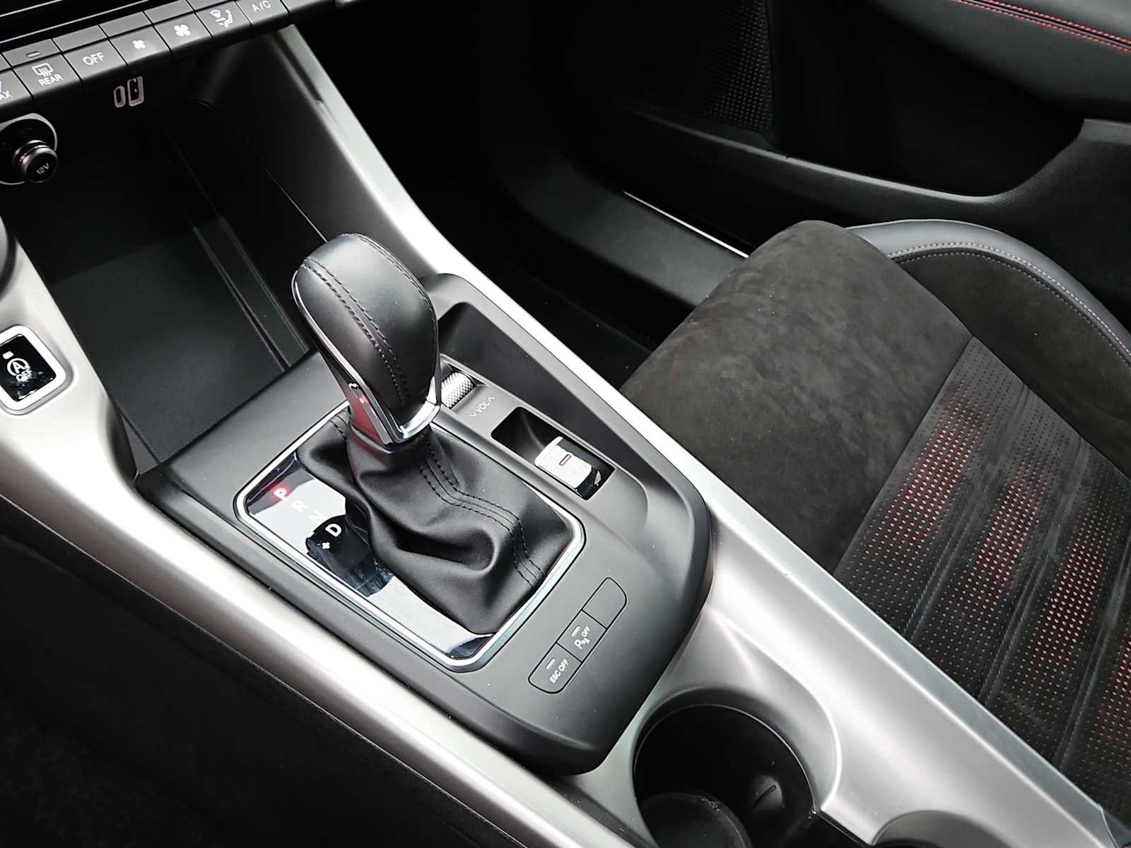 Used 2024 Dodge Hornet GT image 20