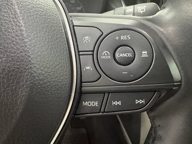 Used 2024 Toyota Corolla Cross LE w/ Moonroof Package AWD/4WD image 17