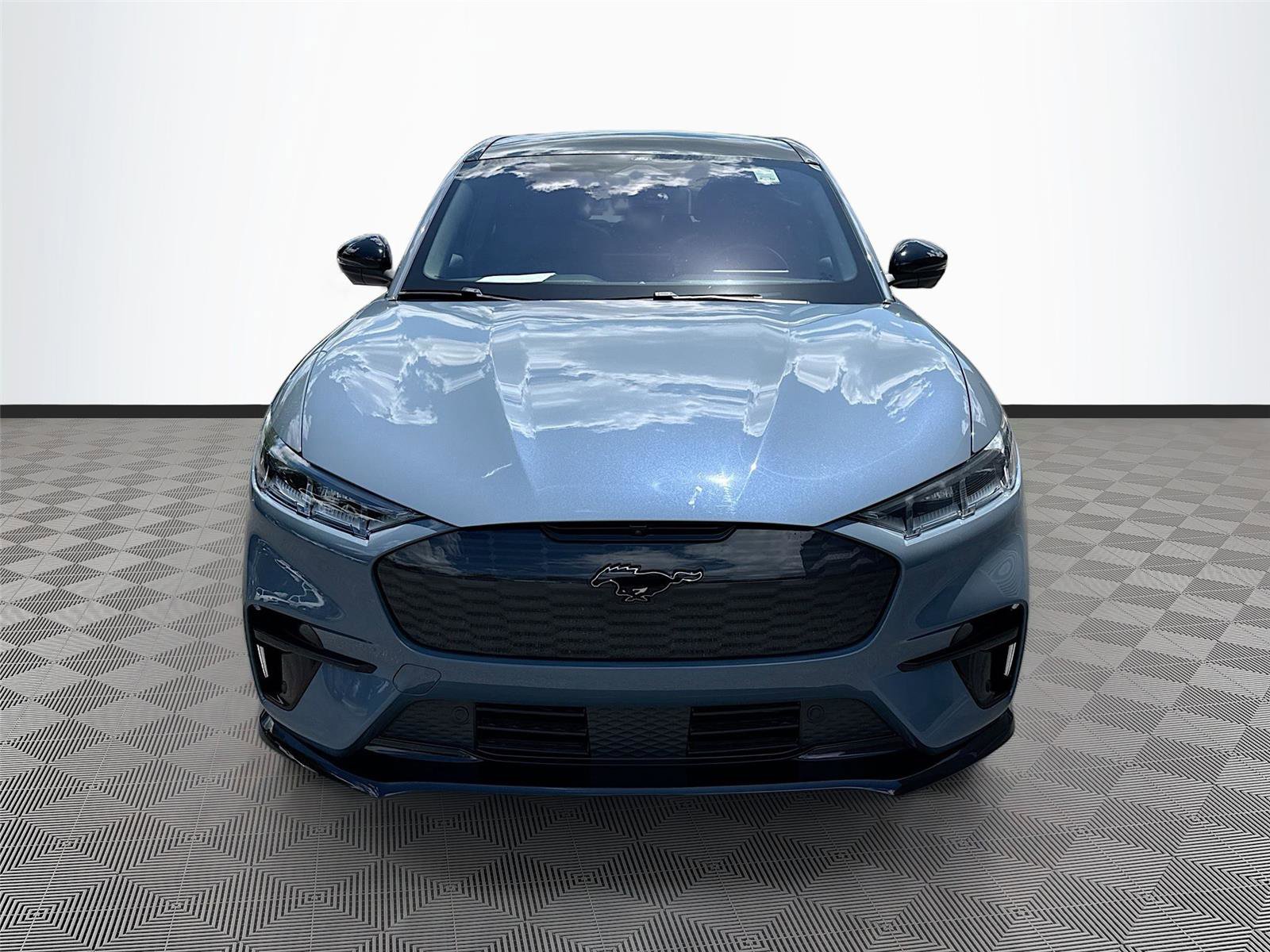Used 2023 Ford Mustang Mach-E GT w/ GT Performance Edition AWD/4WD image 2