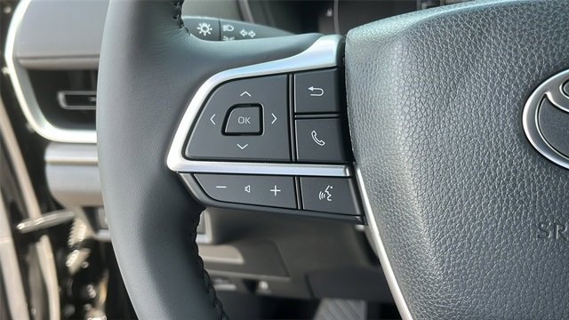 New 2025 Toyota Grand Highlander FWD image 9