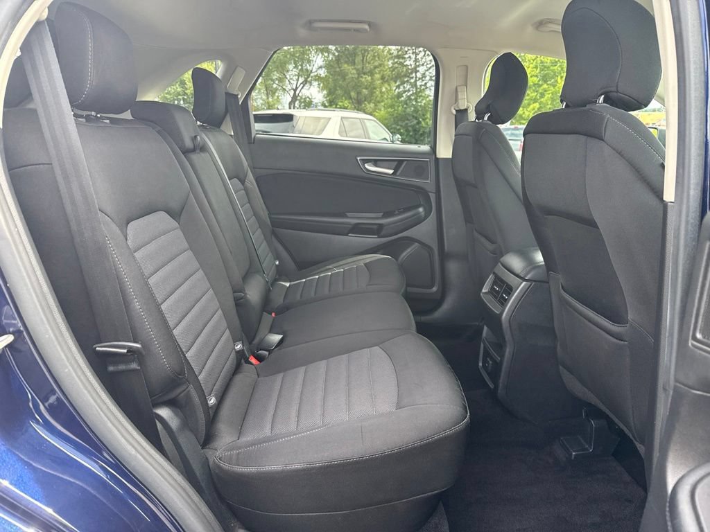 Used 2016 Ford Edge SE AWD/4WD image 32