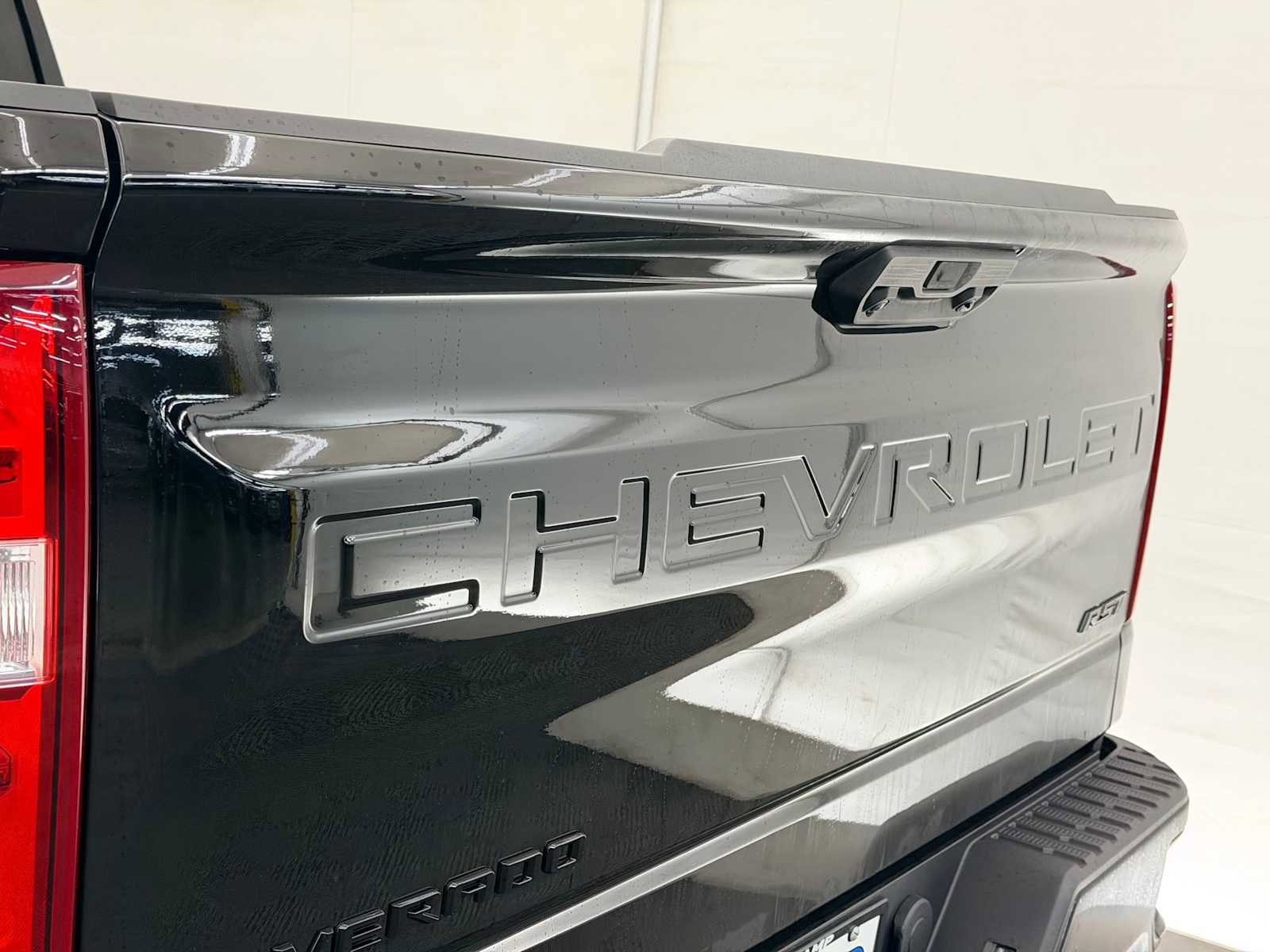 New 2026 Chevrolet Silverado 1500 RST w/ Dark Appearance Package image 11