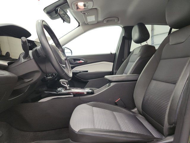 Used 2025 Chevrolet Trax LT w/ Driver Confidence Package FWD image 14