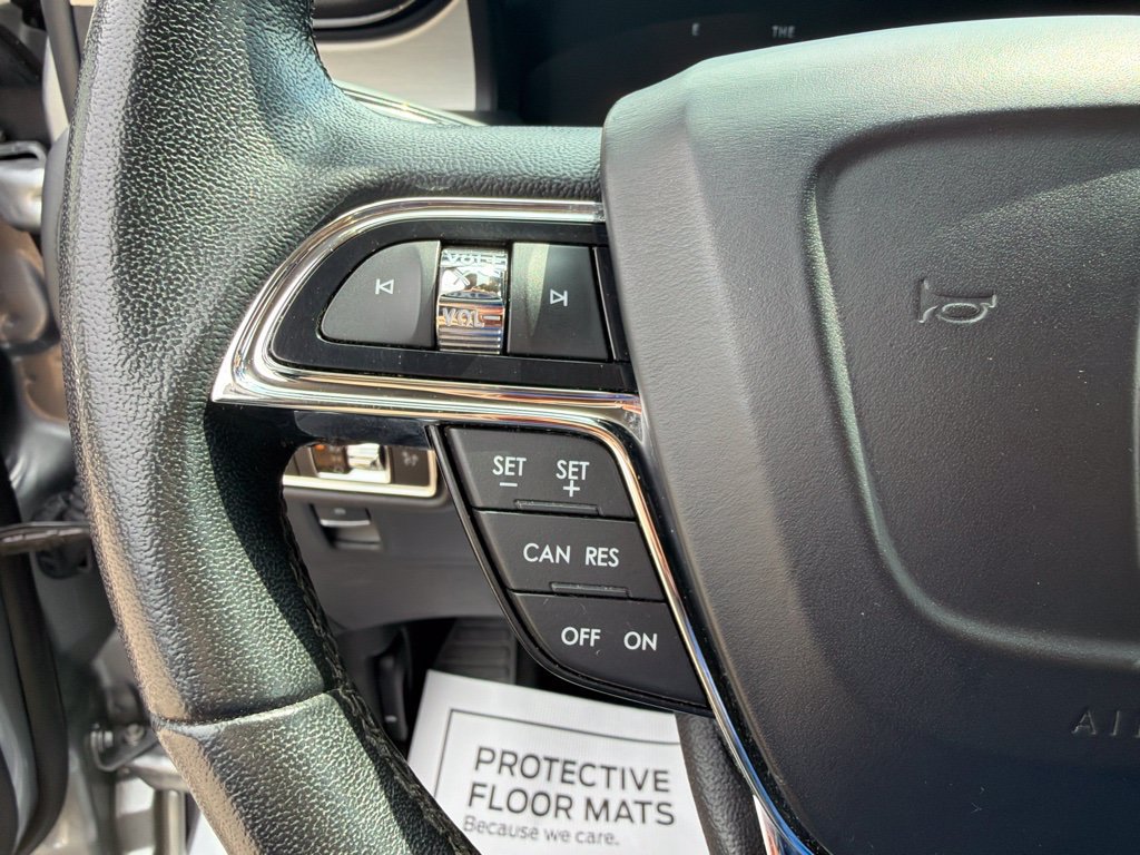 Used 2022 Lincoln Nautilus AWD w/ Premium Package image 21