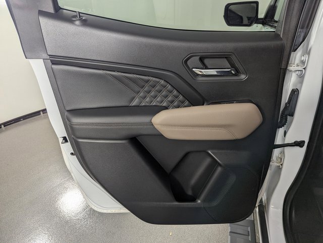 Used 2023 GMC Canyon Denali image 22