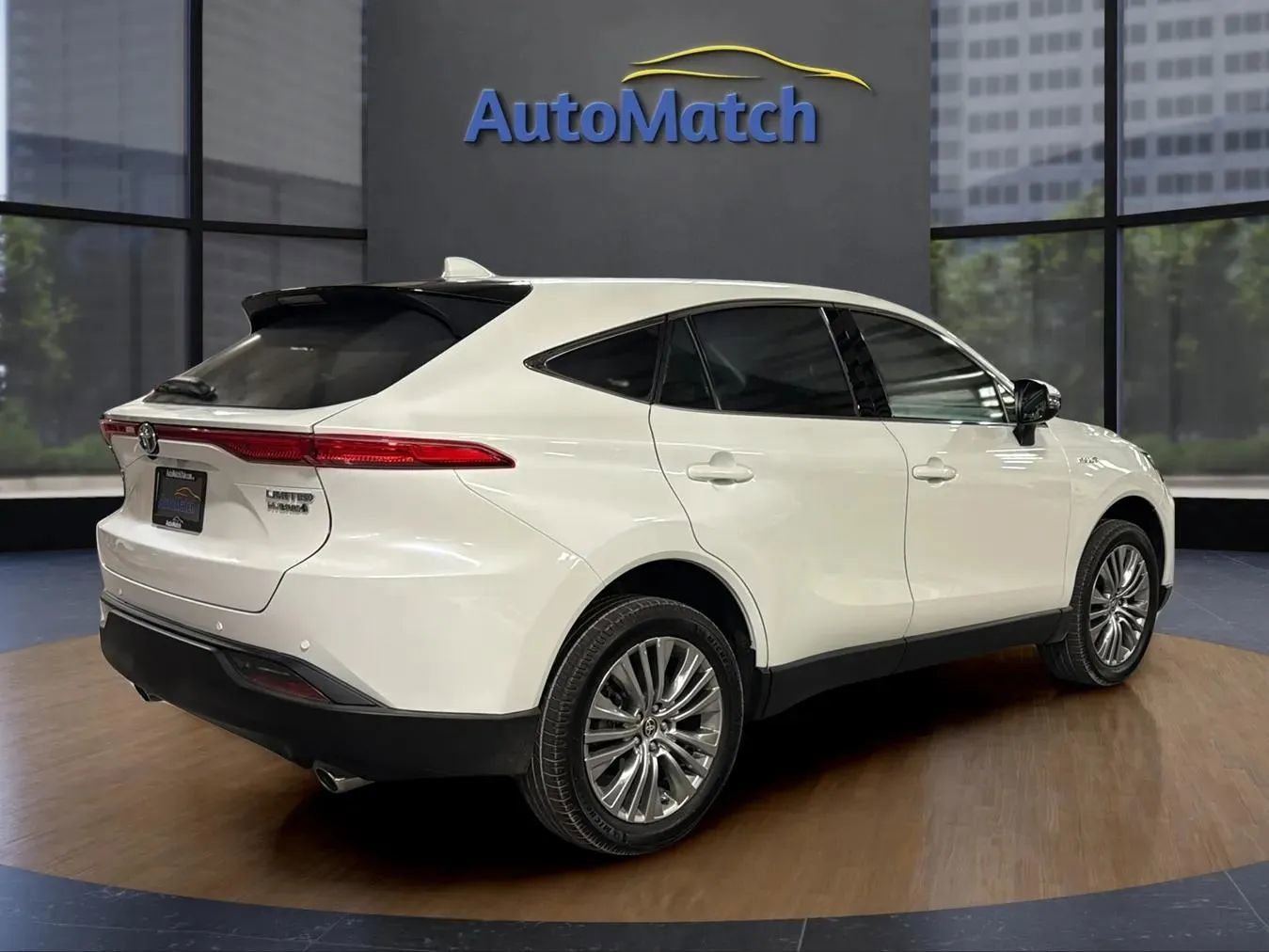 Used 2021 Toyota Venza Limited w/ Advanced Technology Package image 11