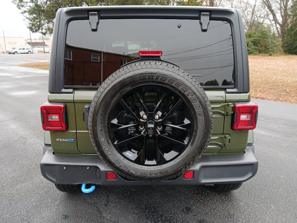 Used 2022 Jeep Wrangler Unlimited Sahara image 5