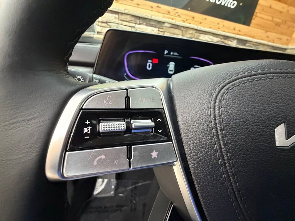 Used 2025 Kia Telluride EX image 19