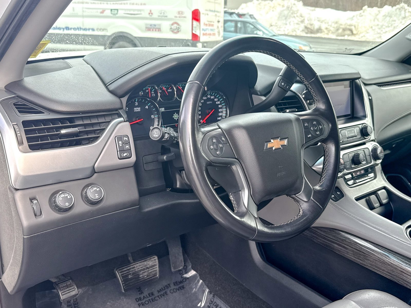 Used 2018 Chevrolet Suburban LT image 17