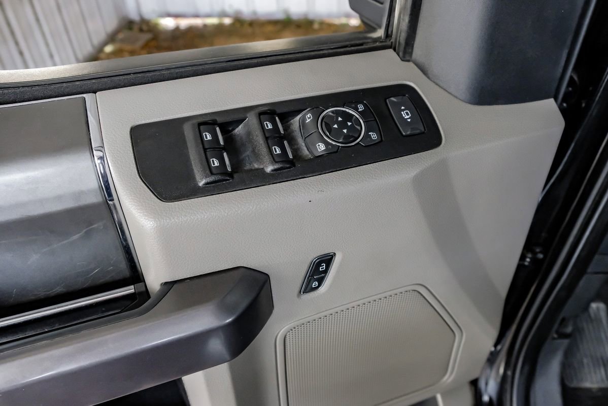 Used 2022 Ford F350 XLT w/ XLT Premium Package image 44