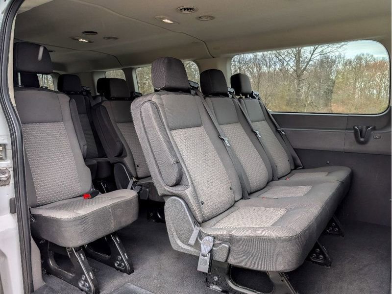 Used 2023 Ford Transit 350 XLT image 7