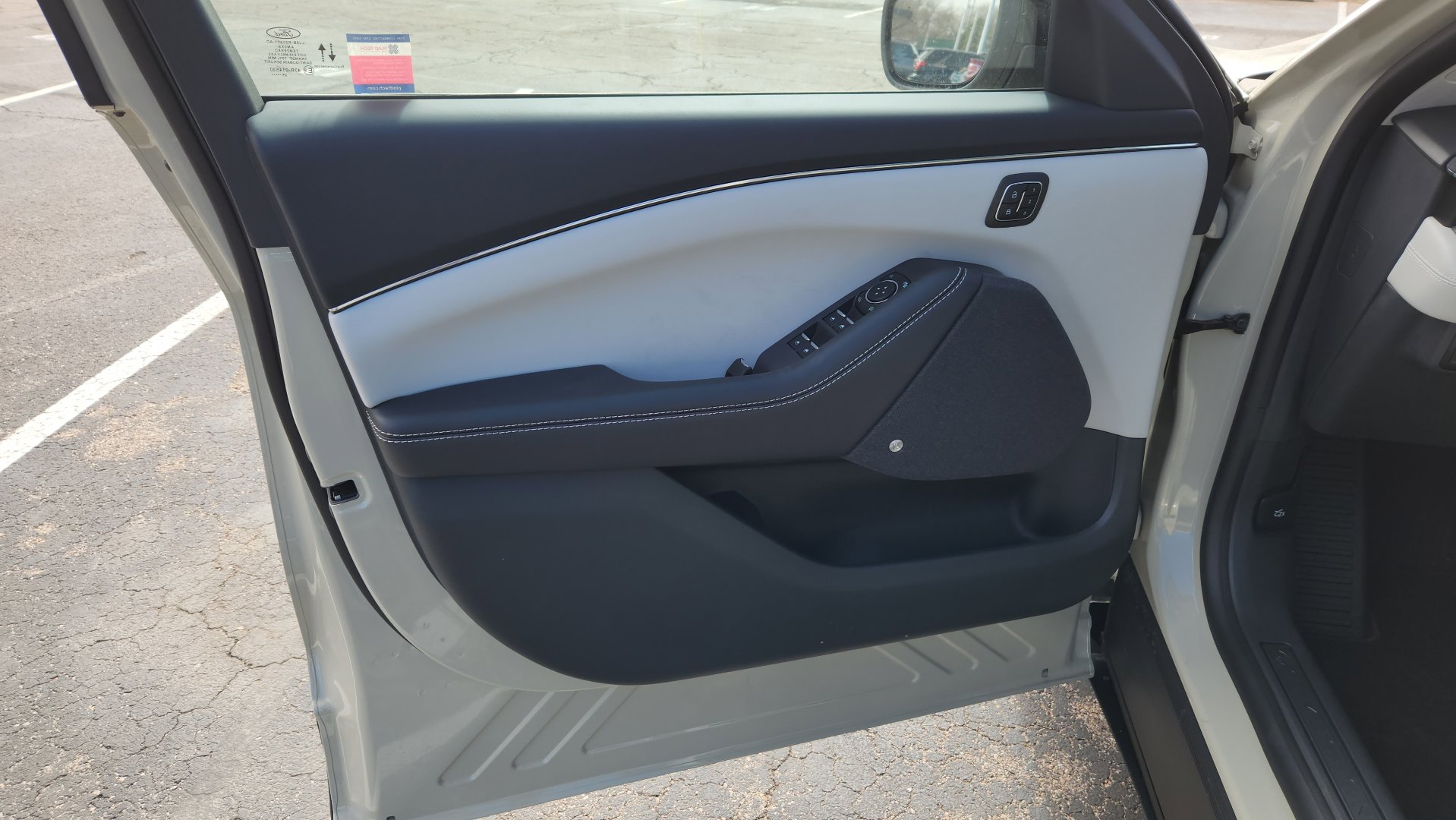 New 2026 Ford Mustang Mach-E Premium image 22