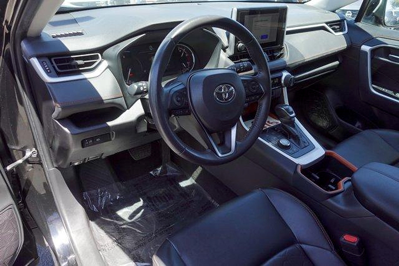 Certified 2024 Toyota RAV4 Adventure AWD/4WD image 11