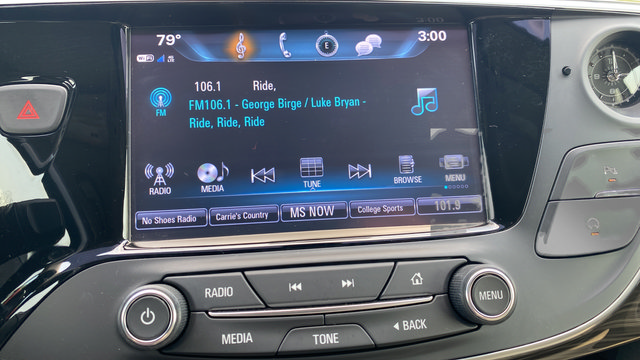 Used 2020 Buick Envision Essence FWD image 15