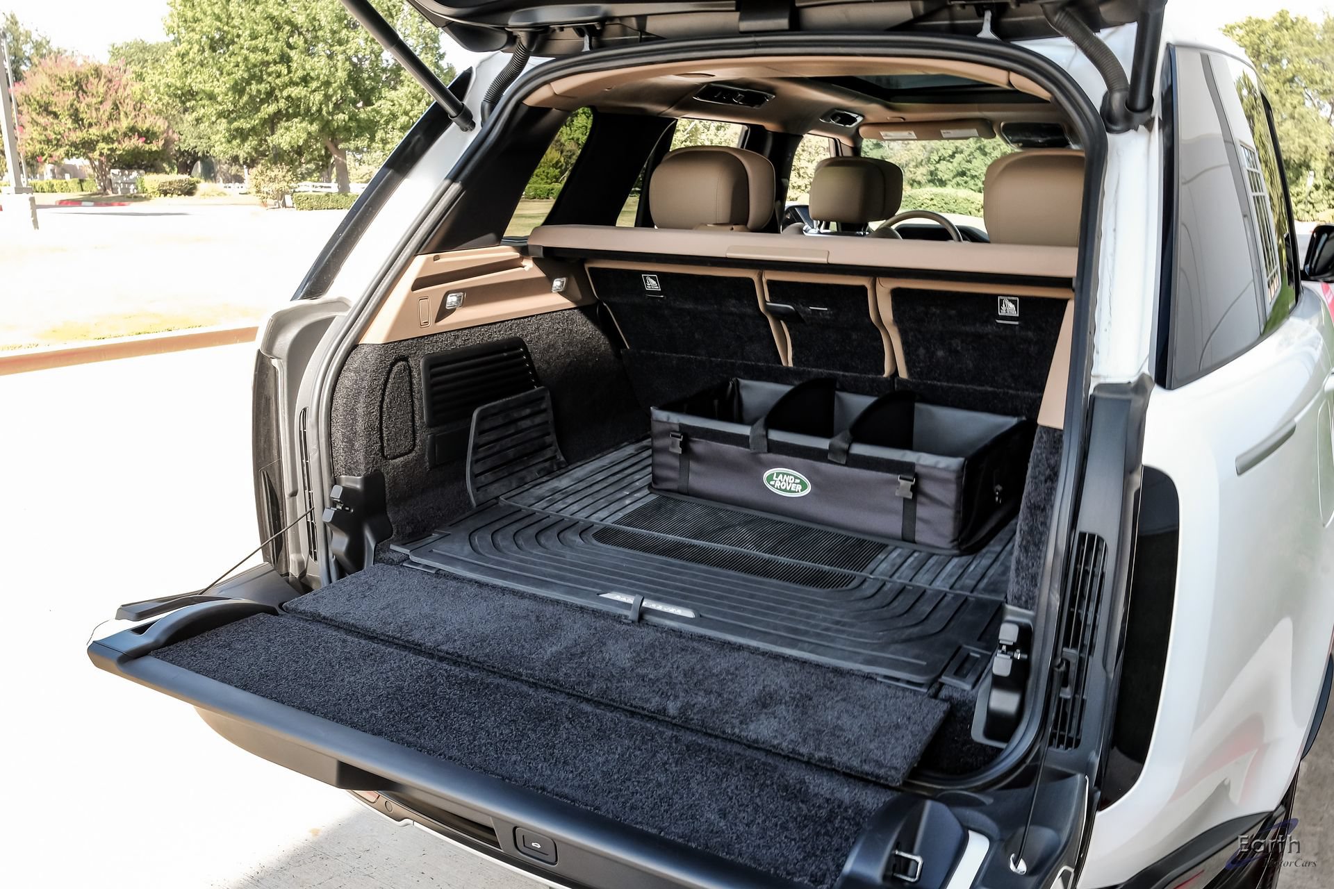 Used 2025 Land Rover Range Rover Autobiography AWD/4WD image 96