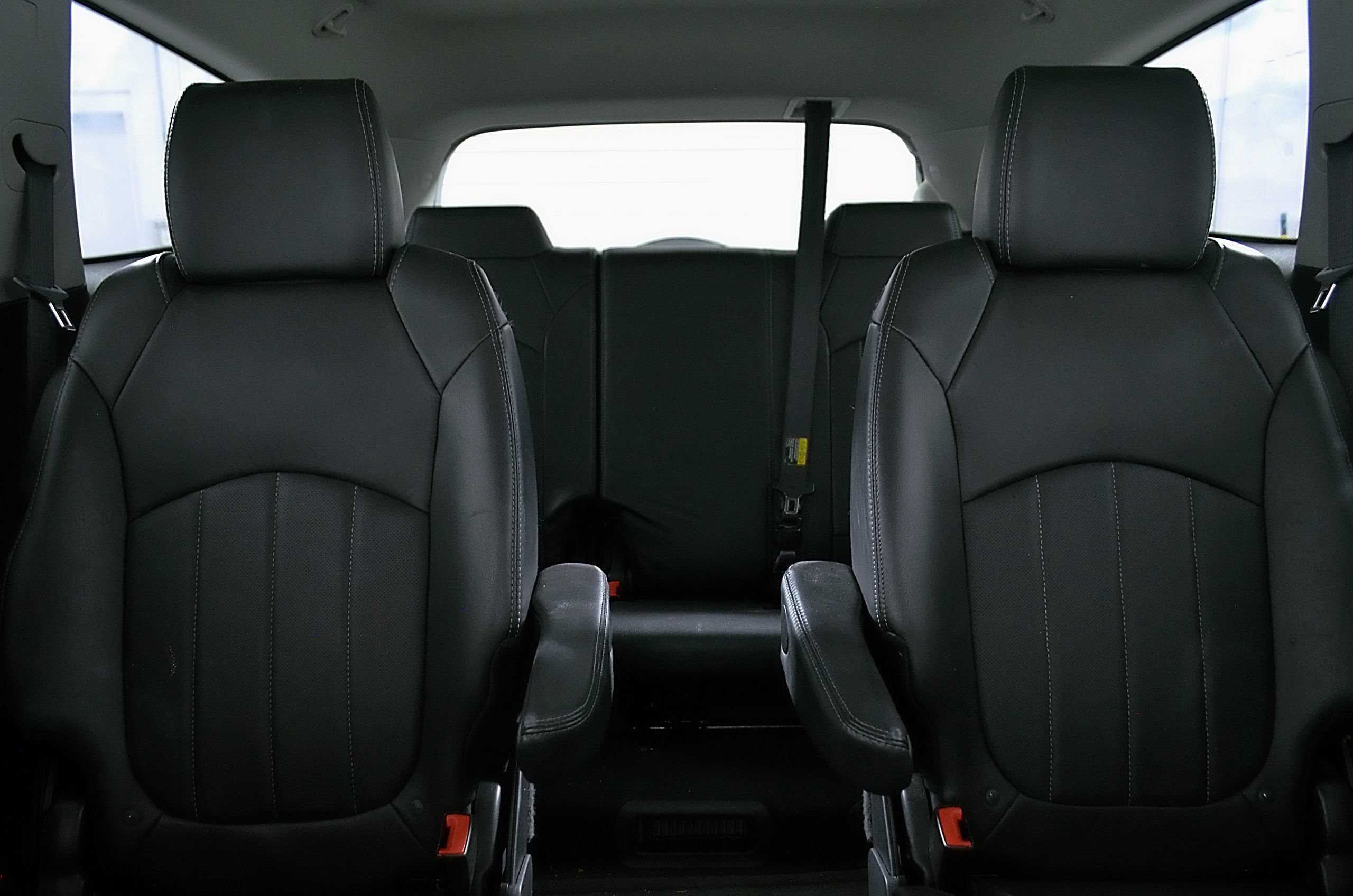Used 2017 Buick Enclave Leather FWD image 17
