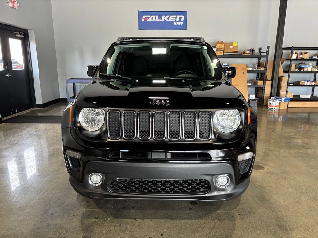 Used 2020 Jeep Renegade Latitude w/ Cold Weather Group AWD/4WD image 2