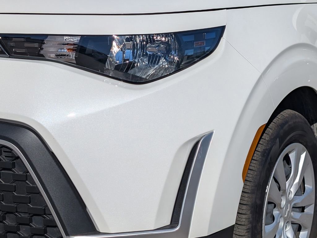 Certified 2025 Kia Soul LX image 11