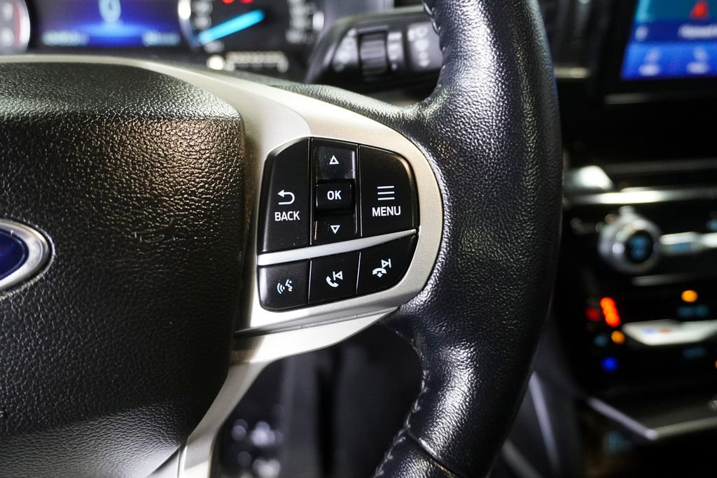 Used 2022 Ford Explorer Limited image 26