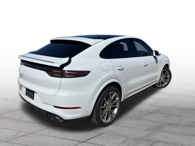 Used 2021 Porsche Cayenne Coupe image 6