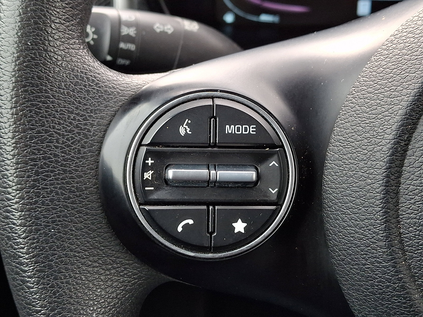 Used 2023 Kia Soul LX image 21