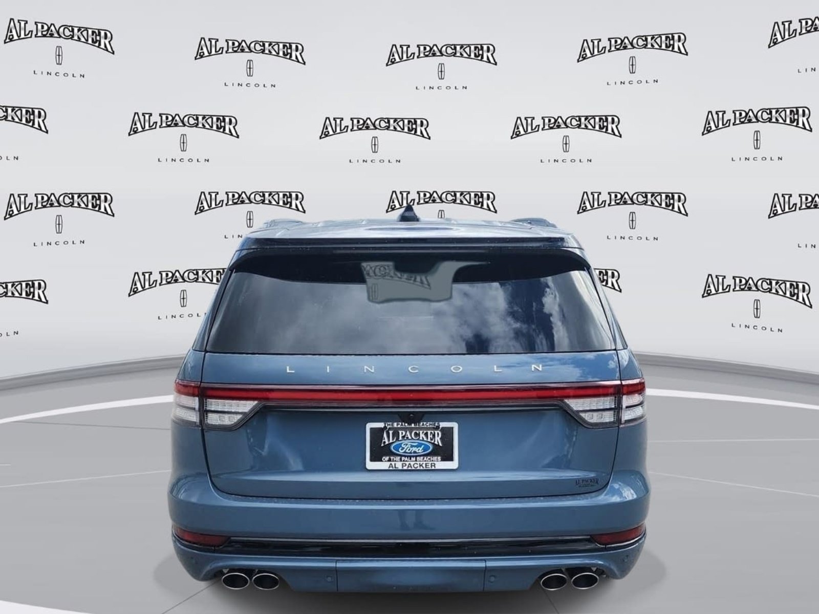 New 2027 Lincoln Aviator Reserve AWD/4WD image 4