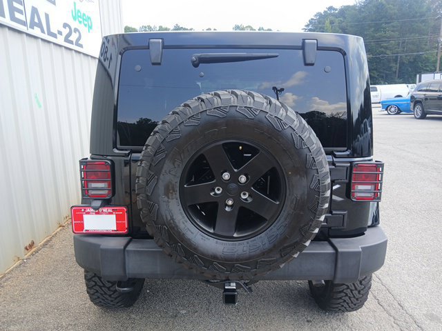 Used 2015 Jeep Wrangler Unlimited Sahara AWD/4WD image 4