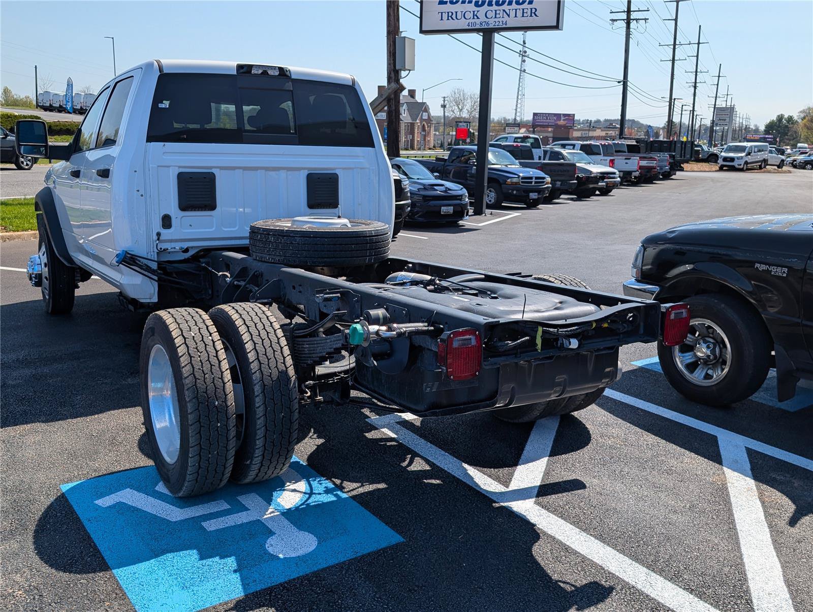 New 2026 RAM 4500 Tradesman AWD/4WD image 2