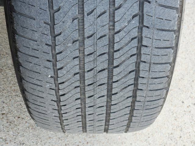 Used 2024 Chevrolet Suburban High Country w/ Premium Package image 18