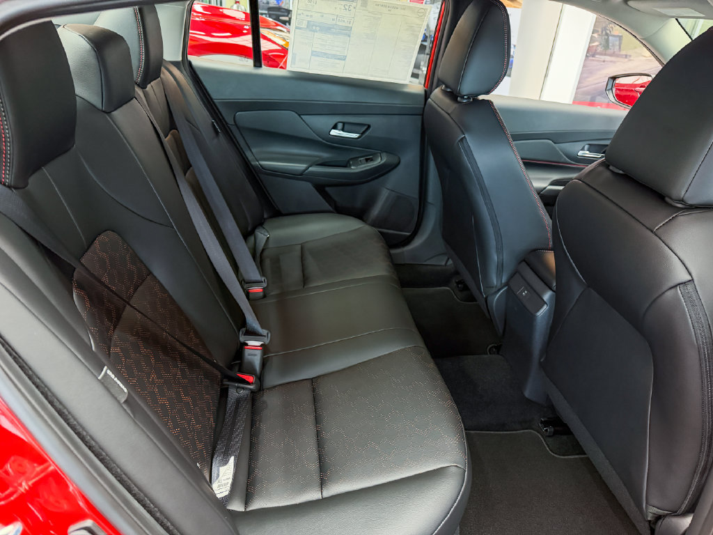 New 2027 Nissan Sentra SR w/ SR Premium Package FWD image 32