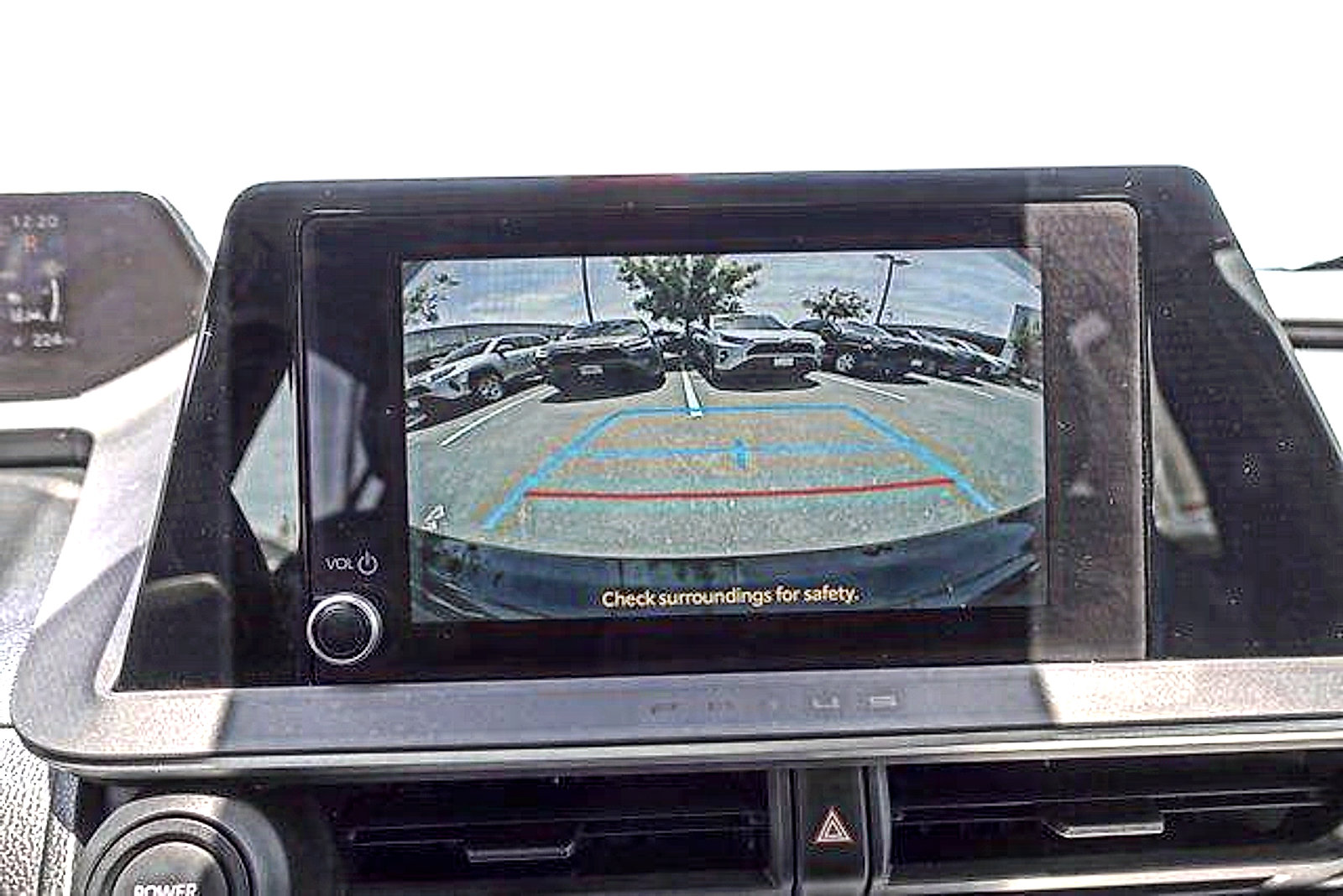 Used 2024 Toyota Prius LE FWD image 22