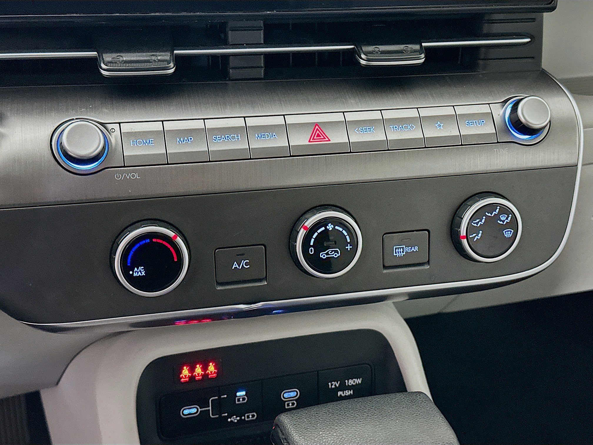 Used 2024 Hyundai Kona SE image 23