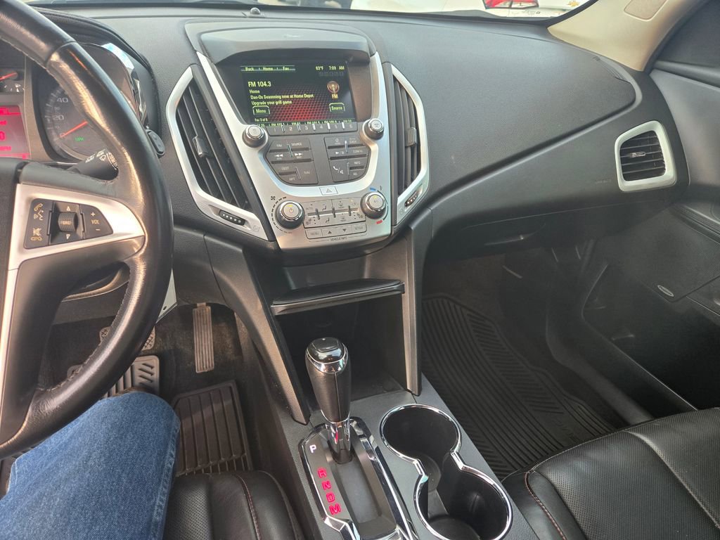 Used 2017 GMC Terrain SLT w/ Open Road Package FWD image 9