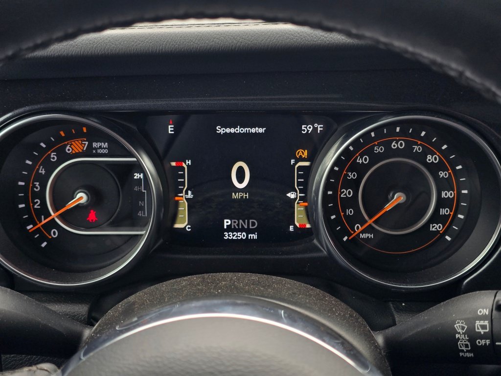 Used 2022 Jeep Wrangler Unlimited Sahara AWD/4WD image 36
