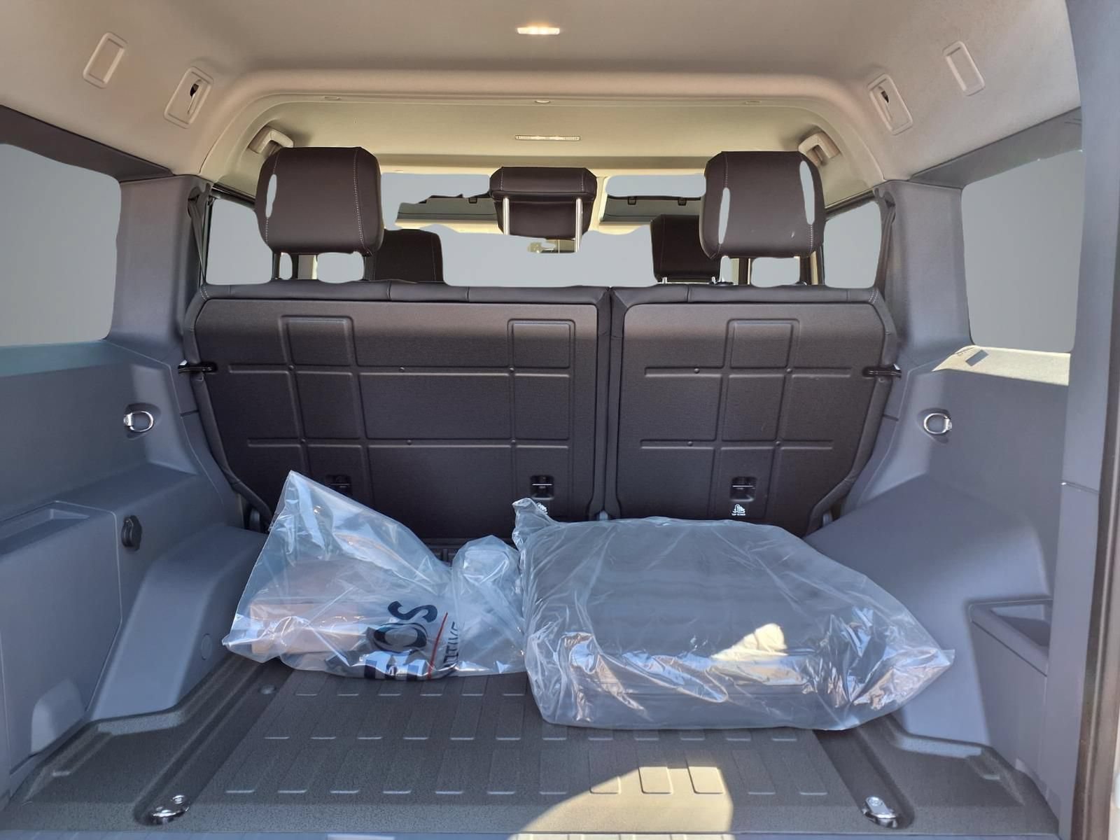 New 2025 INEOS Grenadier Station Wagon AWD/4WD image 9