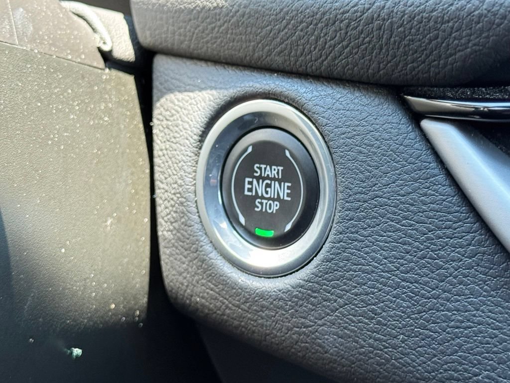 Certified 2024 Cadillac XT4 Sport FWD image 22