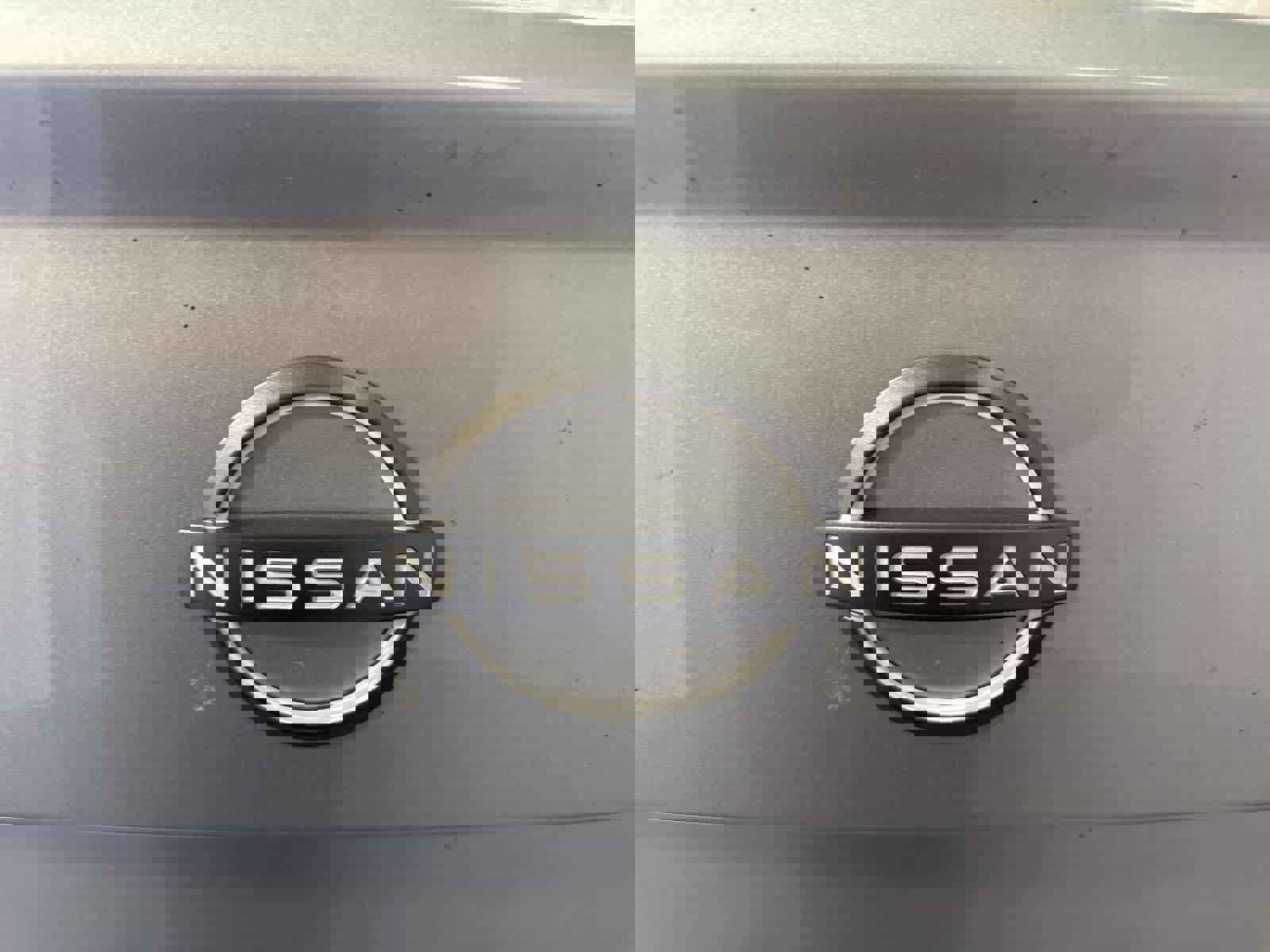 Used 2025 Nissan Versa SV w/ Trunk Package image 14