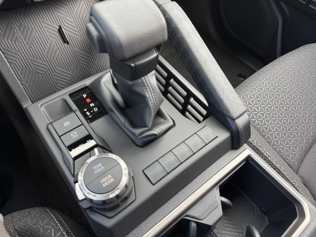 New 2026 Toyota 4Runner SR5 AWD/4WD image 37