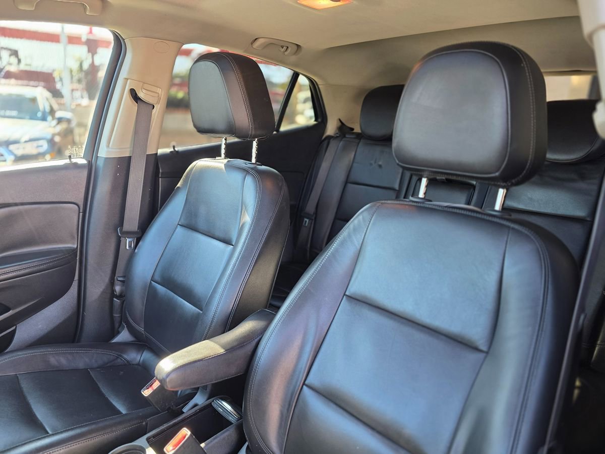 Used 2019 Buick Encore Essence AWD/4WD image 23