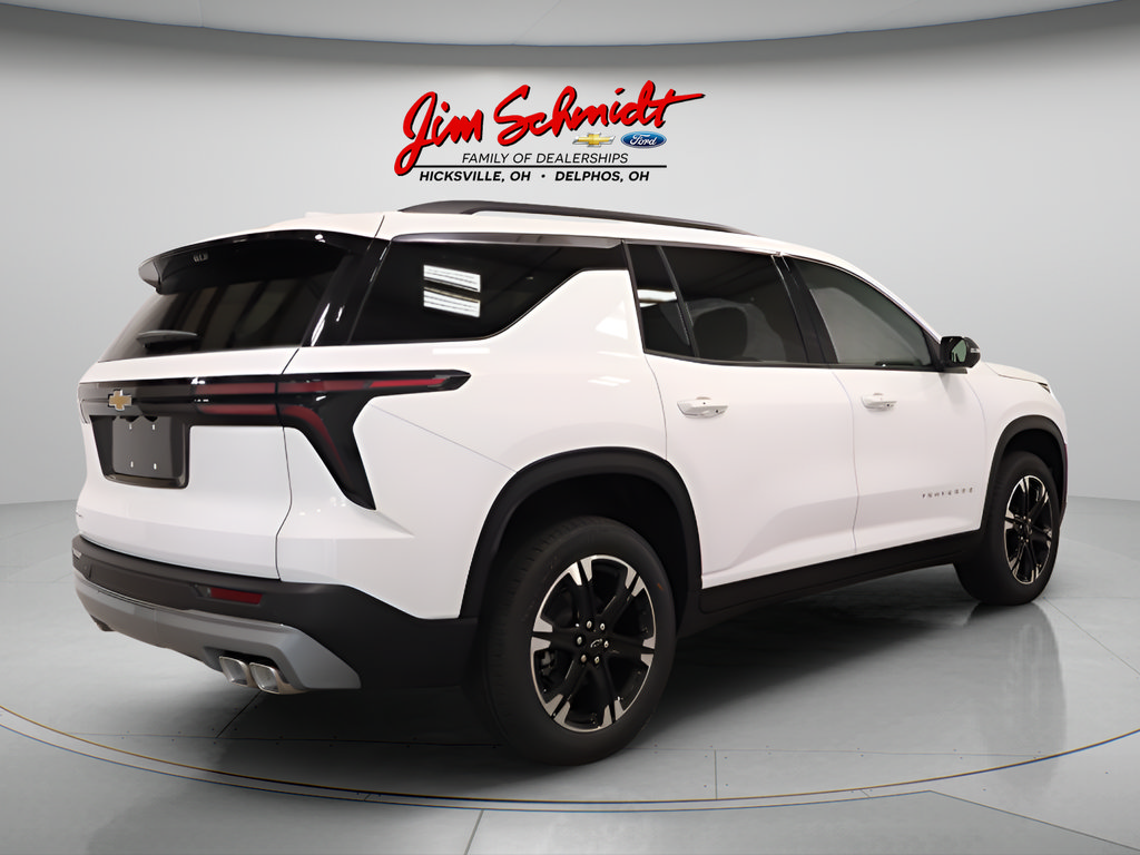New 2027 Chevrolet Traverse LT w/ Sun and Wheel Package FWD image 6