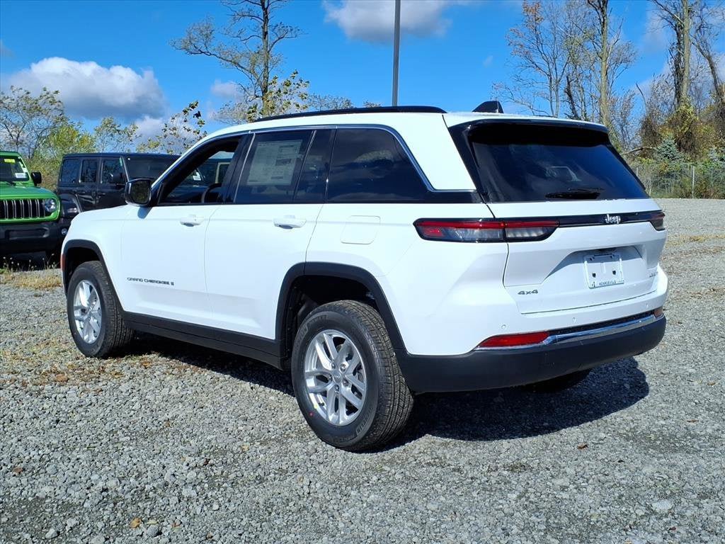 New 2025 Jeep Grand Cherokee Laredo X w/ Luxury Tech Group I video 3