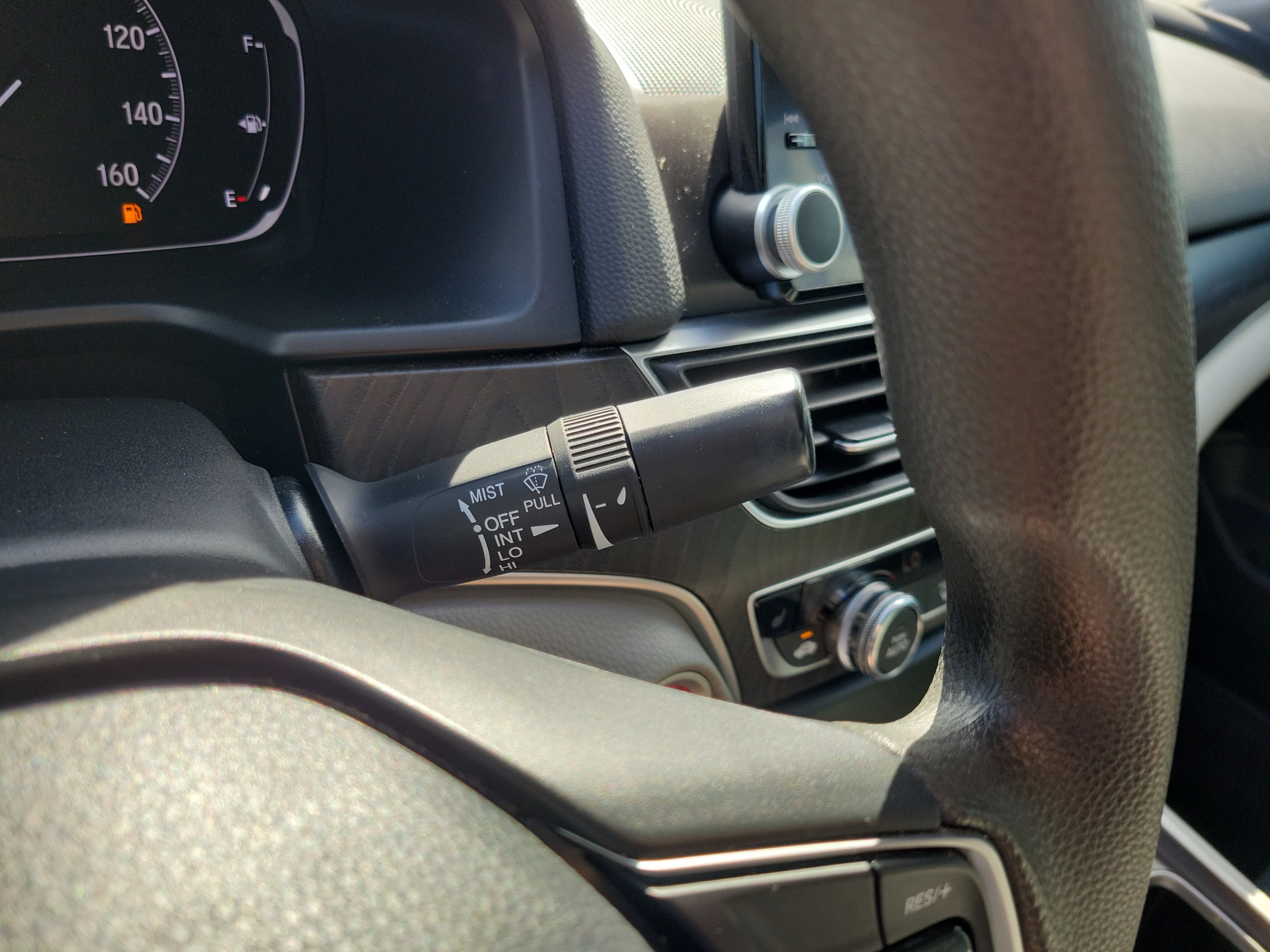 Used 2020 Honda Accord EX image 24