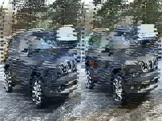 Used 2016 Jeep Cherokee Limited image 28