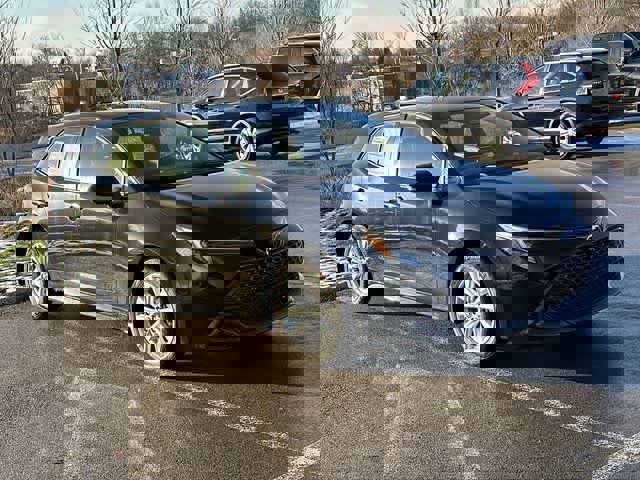 Used 2025 Toyota Corolla SE image 25