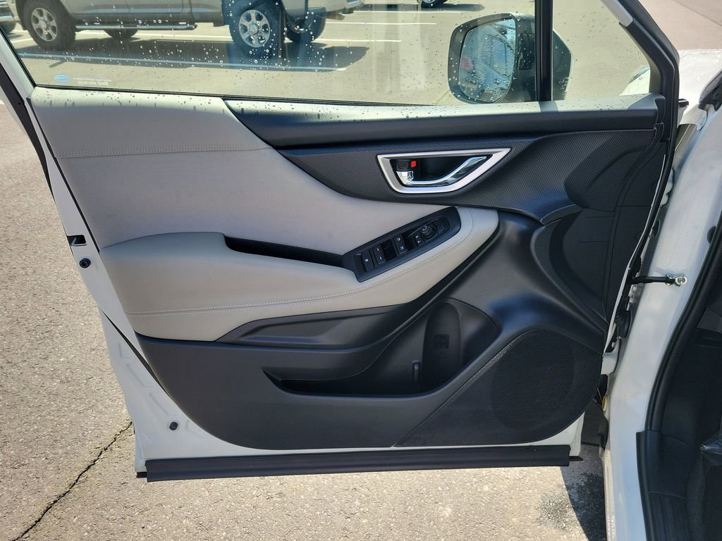 Used 2023 Subaru Forester Premium image 30